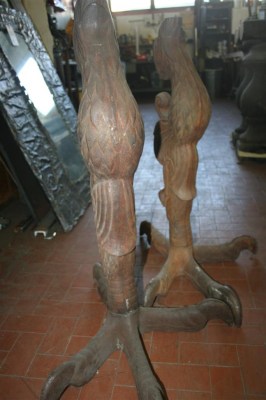 Zampe di grifone in ferro, coppia